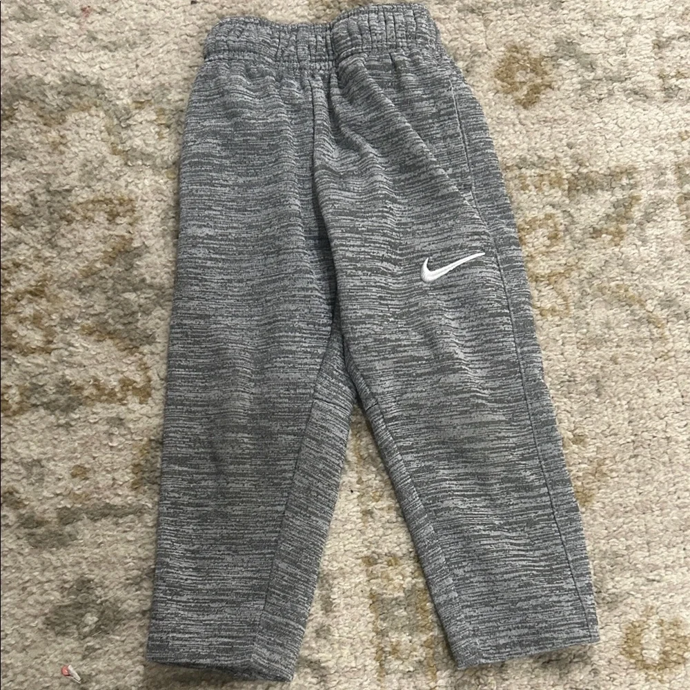 Nike Kids' Navy and Heather Gray Set - Picture 5 of 7